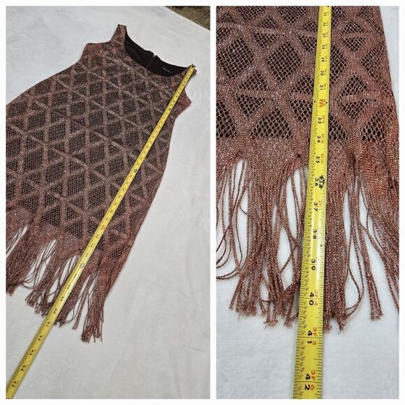 "S.L.Fashions" Beautiful dress with shine. Size 2/4 - Picture 10 of 13